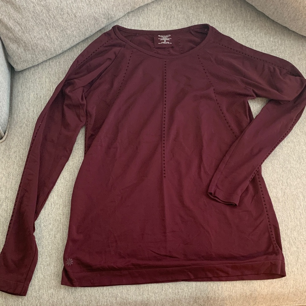 Athleta Foothill Fitted Laser Cut Womens Burgundy Long Sleeve workout top Medium